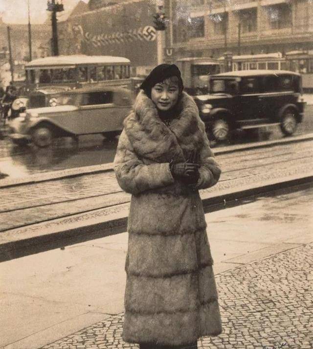 原创女友比他出名自卑心作怪他花着女友的钱还栽赃陷害她不守妇道