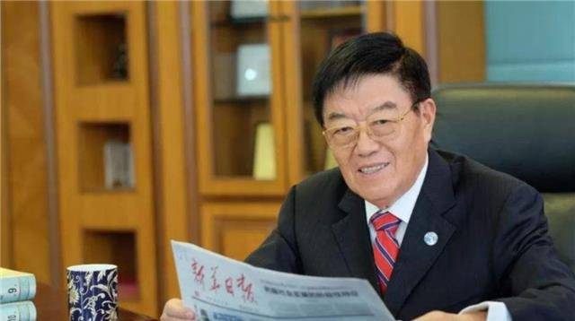 工厂建得像宫殿,却几乎不给员工分红_徐镜人_扬子江_企业