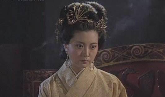 考古人员坑底拾到玉衣片,得出重要考古发现_刘宏_何皇后_董卓