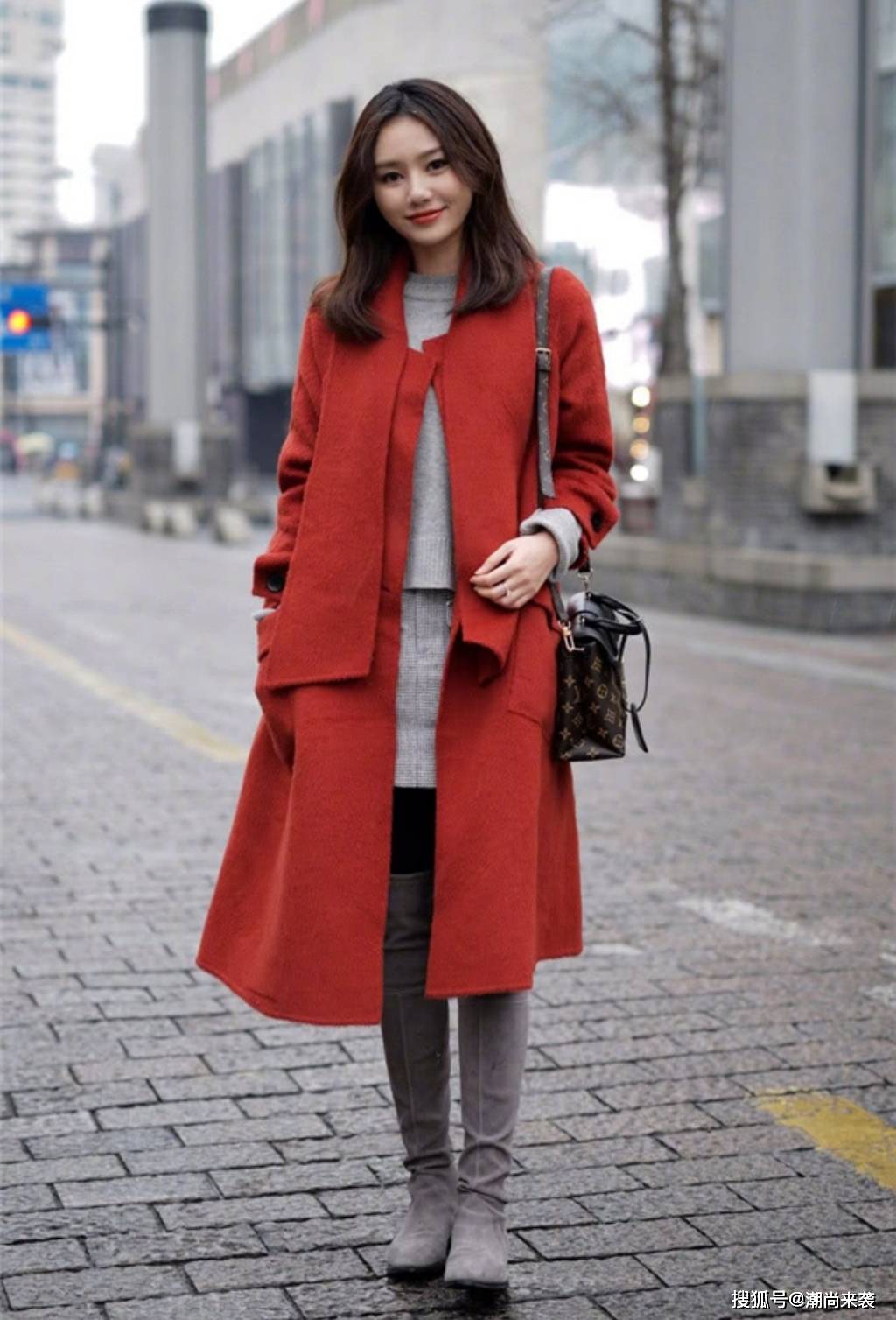 紧身裤 长靴=冬季王炸组合,显高又显瘦,小个子女生也能穿_女士_红色