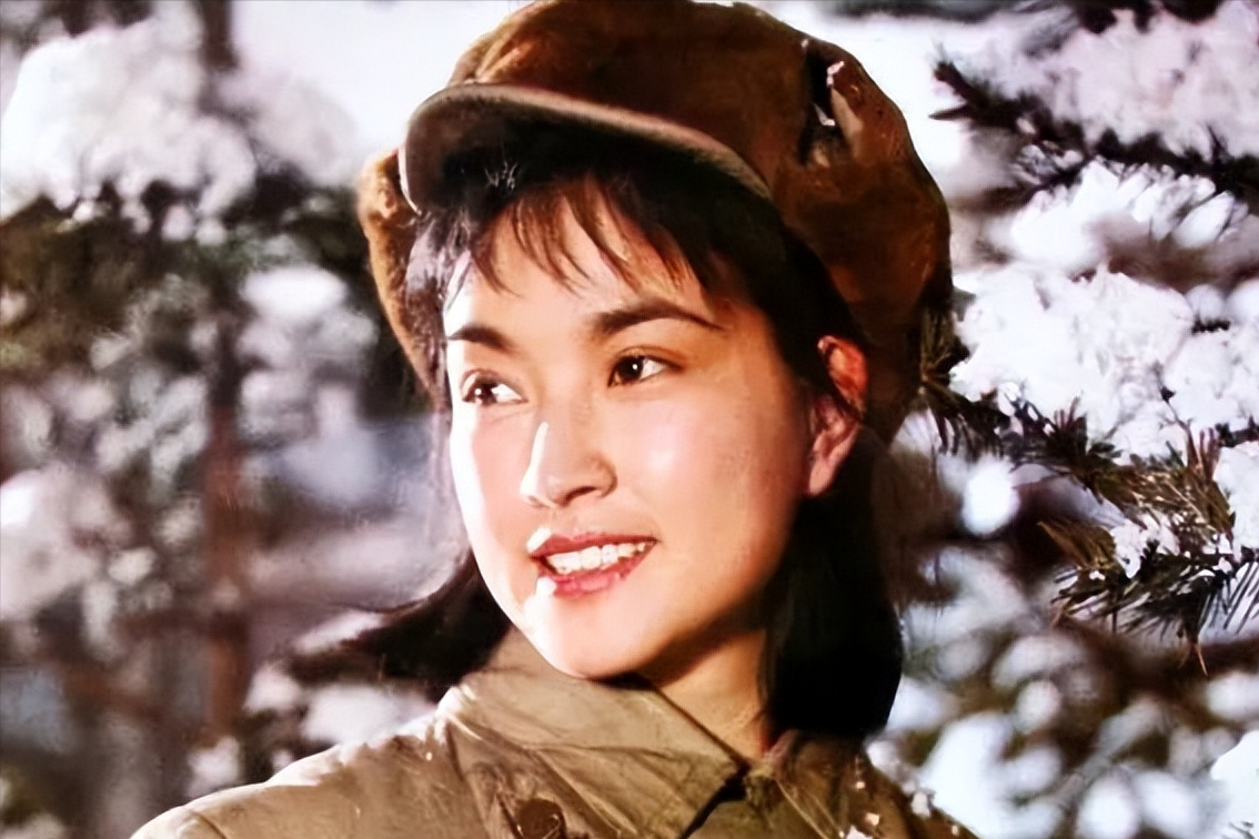 原创刘晓庆7个男人贯穿一生4段婚姻都没生过孩子62岁还当新娘