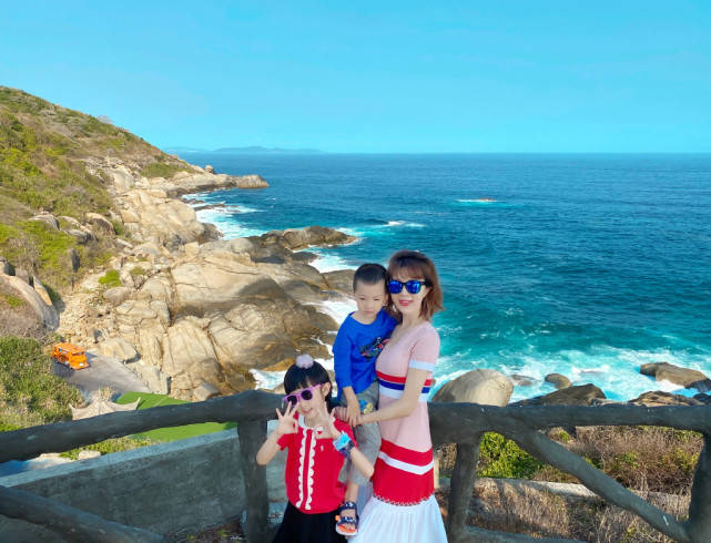 原创金巧巧晒家人旅行照不见老公被猜测分手后正面回应让你失望了