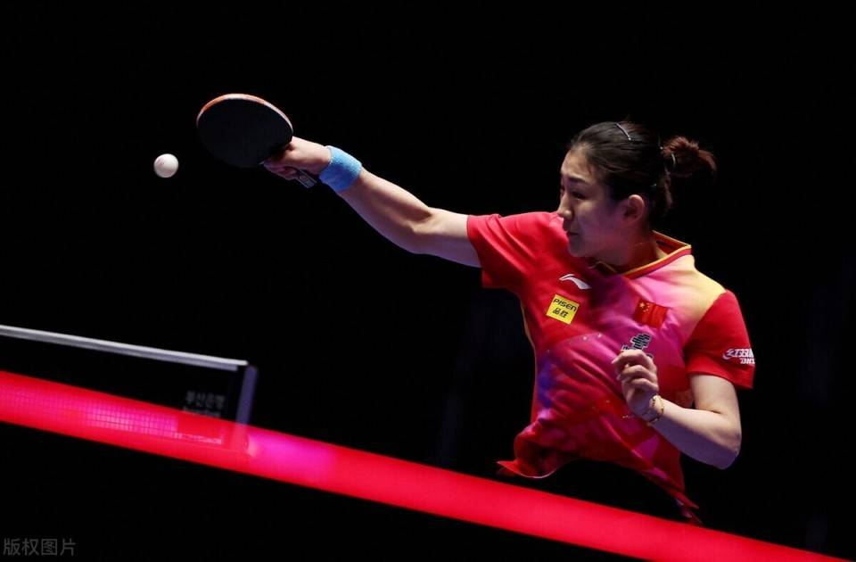 圈内人爆料国内练直板削球的最多一成难怪国乒全是横板反胶
