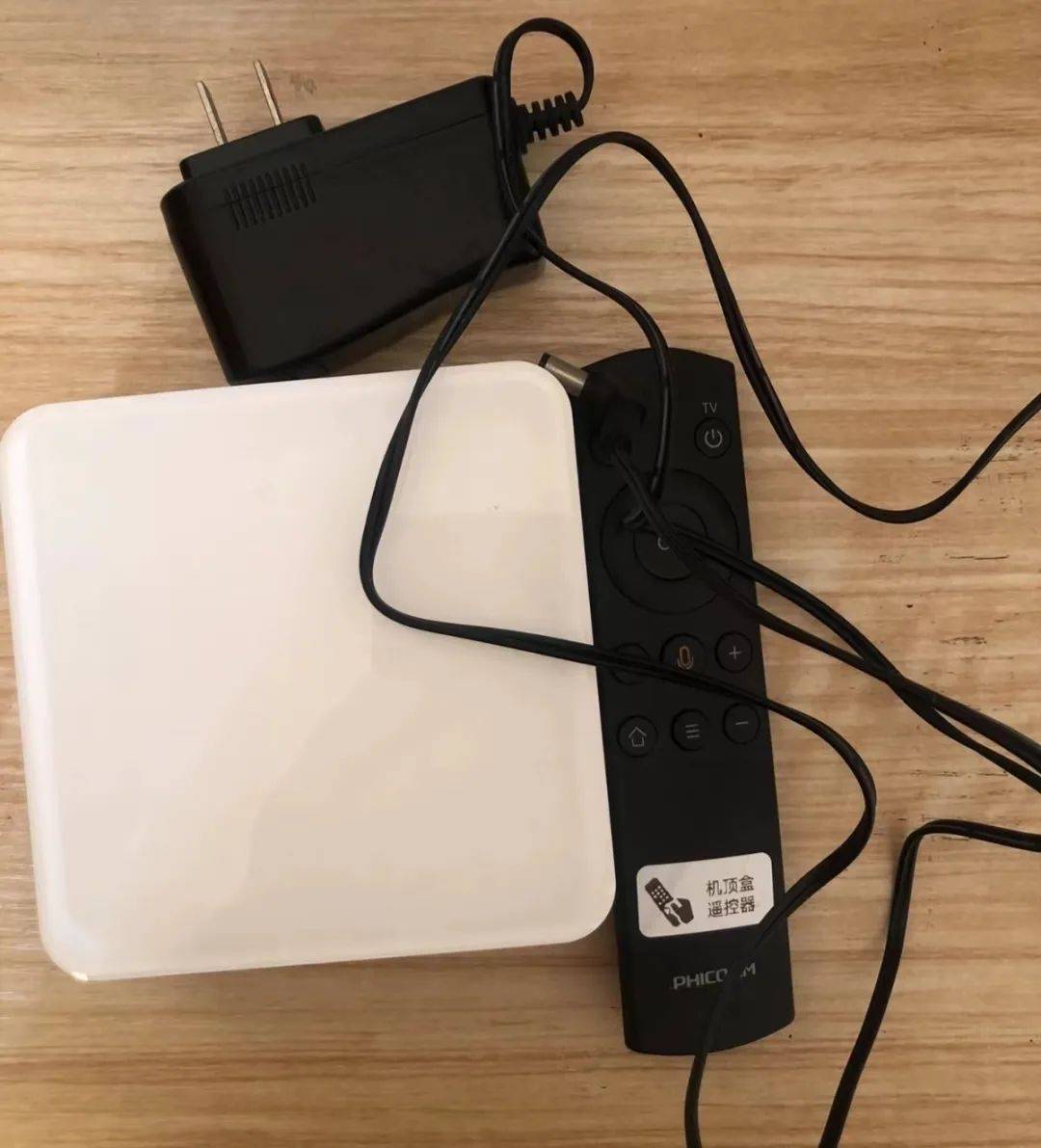 刷机最方便的盒子:斐讯n1这个系列的开端是这款小米小盒子,它性能并不