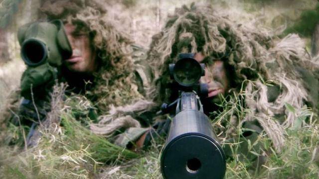 狙击手,一生狙杀705人,脑袋被子弹贯穿都能存活_战争_芬兰_西蒙·海耶