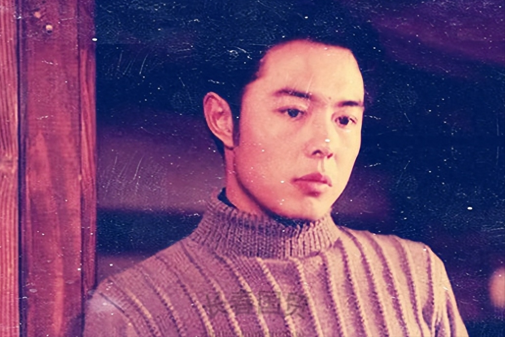 66岁就坐上轮椅的张铁林,如今已活成了一个"笑话"_女孩_沈丹萍_米可