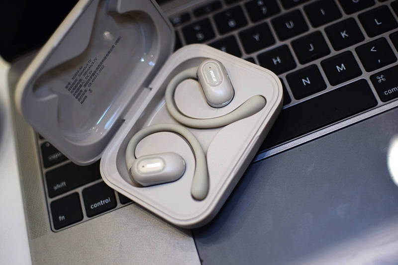 一款性价比极高的百元耳机西圣air耳机带给你舒适音乐享受