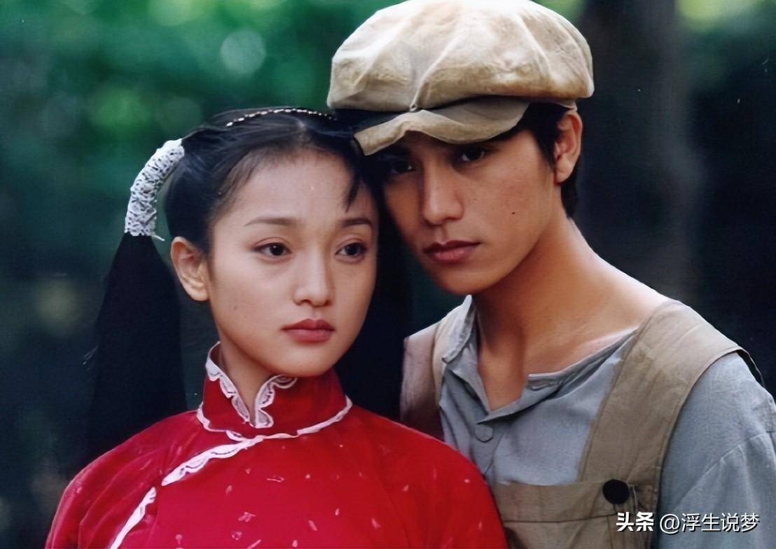 当时陈坤刚火,舆论对孩子的定位也在 "收养的弃婴"上,引起的议论也不