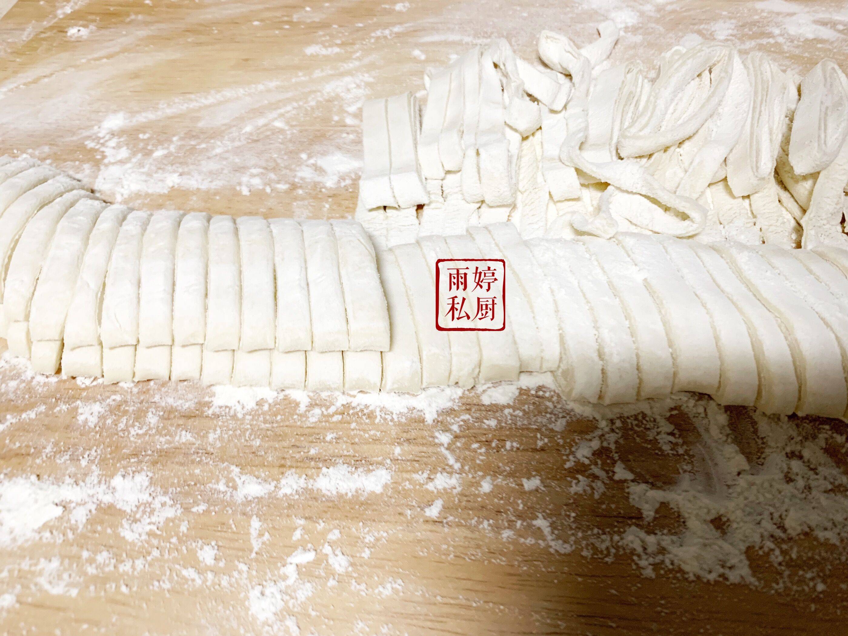 4道早餐换着吃,口感不乏味,营养健康,做法还简单_饺子_面团_馅料