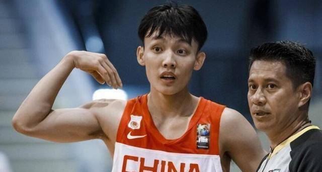 很多人问我,没有身高,没有技术,徐杰为什么能打地方队的后卫?