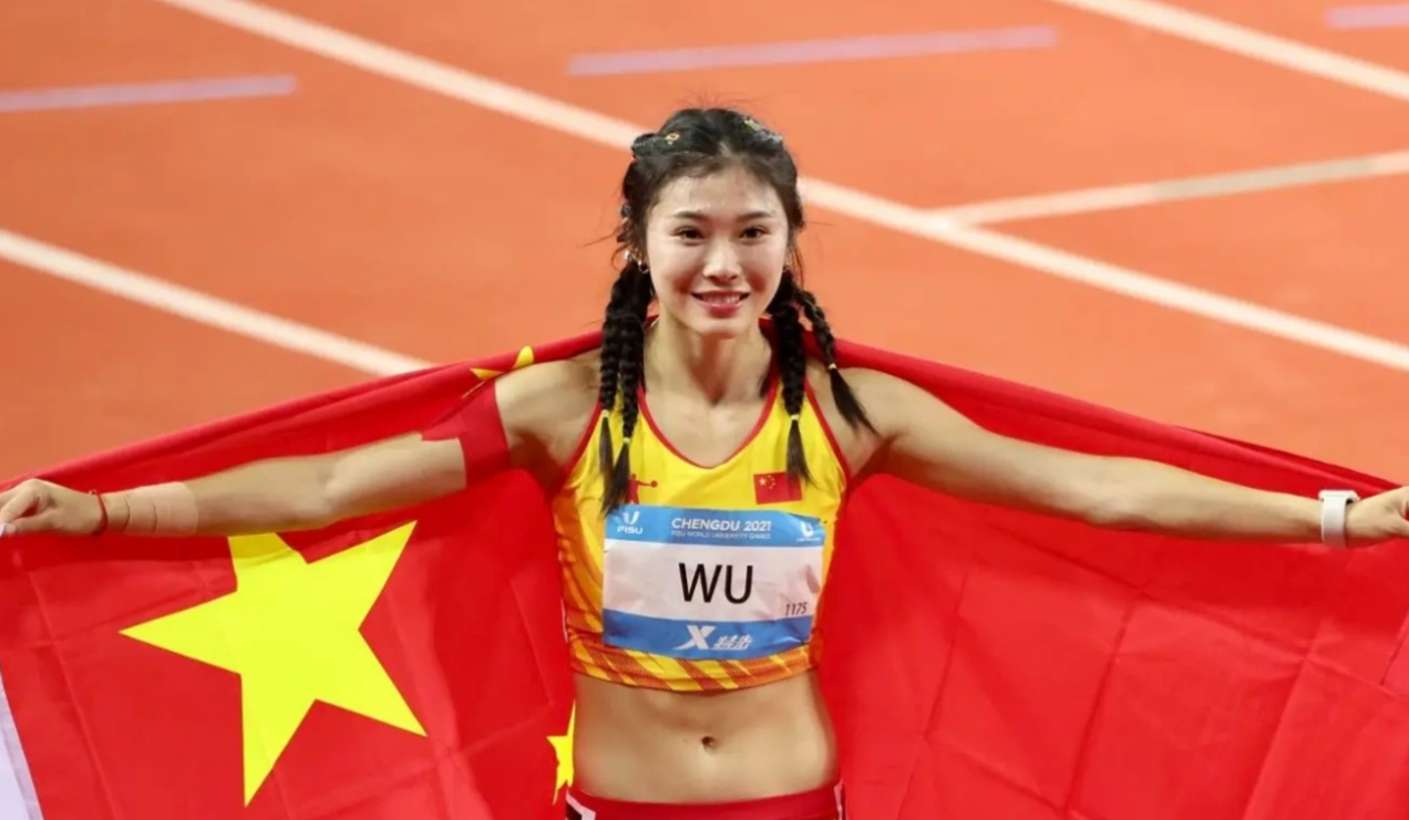 年,四川省自贡市富顺县人,出生于1997年7月28日,中国女子田径运动员