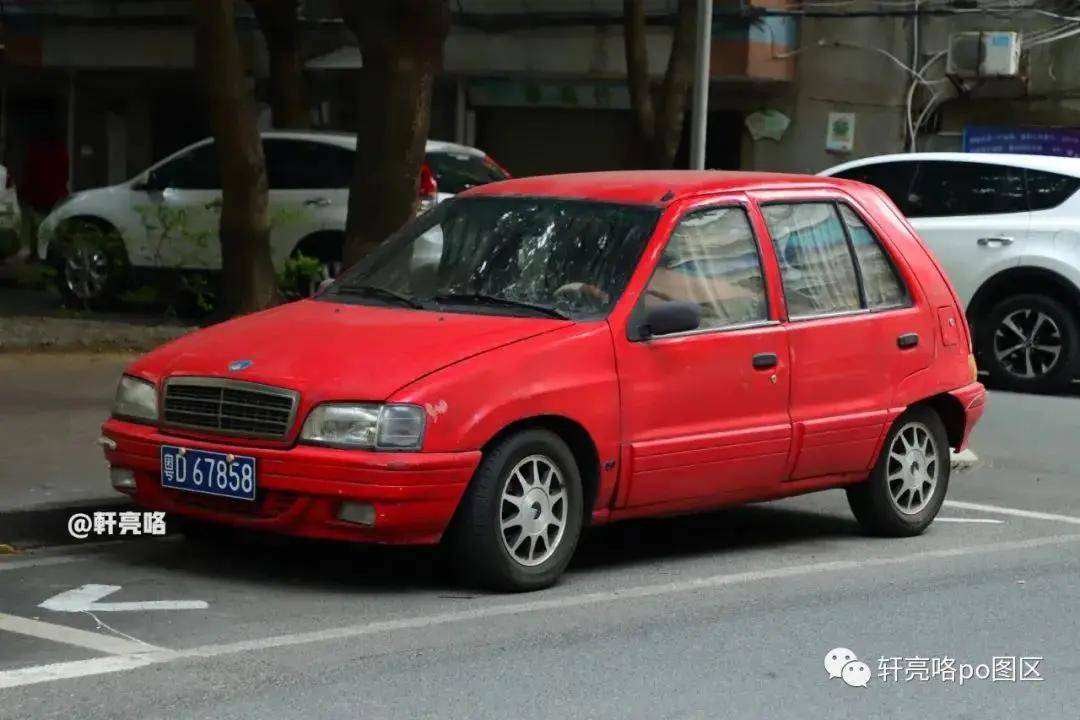 2000年前后出厂的吉利豪情jl6360b型两厢微轿,搭载丰田8a型1.