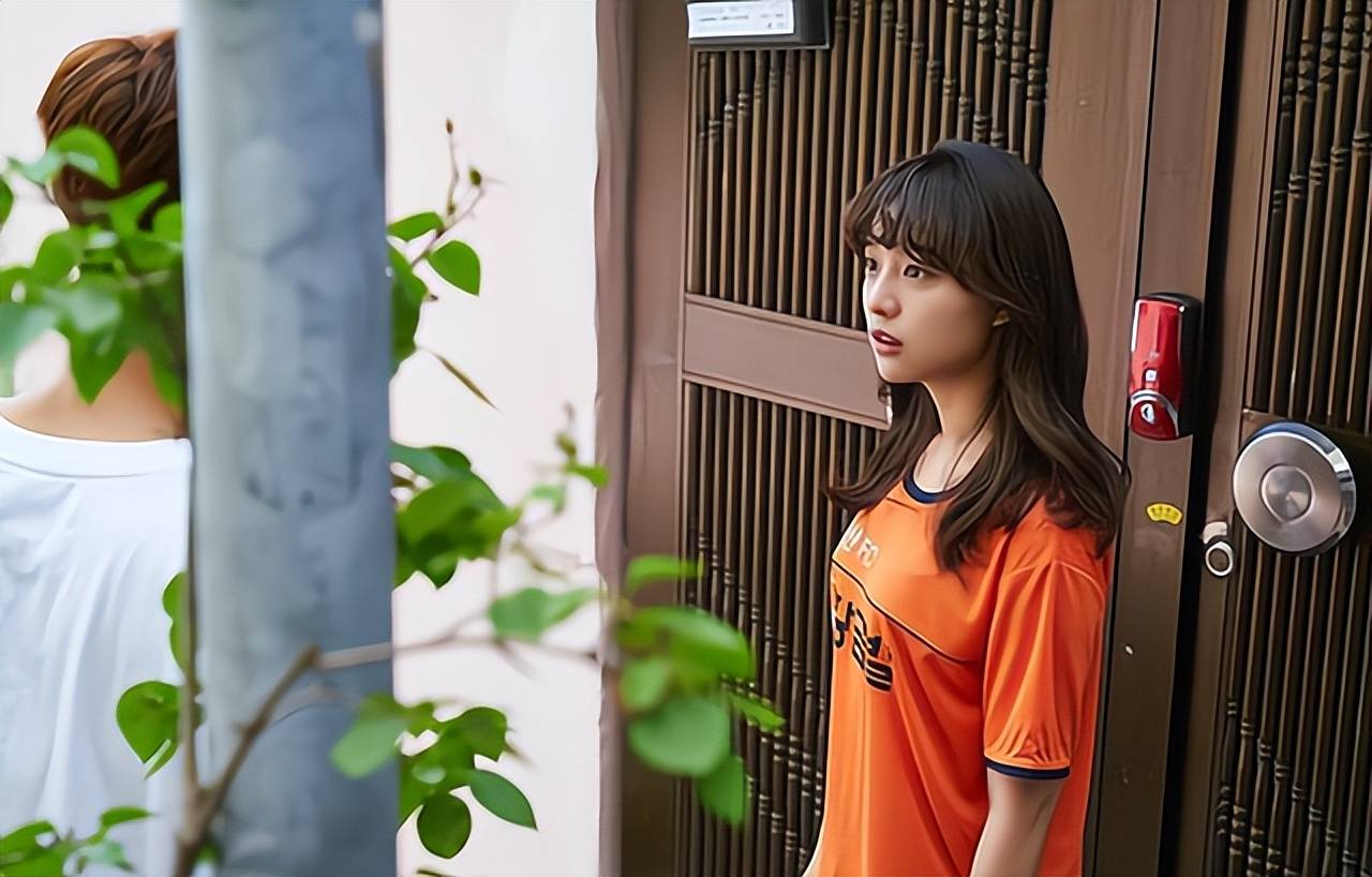 连续8年给侄子买新衣,1年没买嫂子就生气:以后你别回娘家了_莉娜_衣服