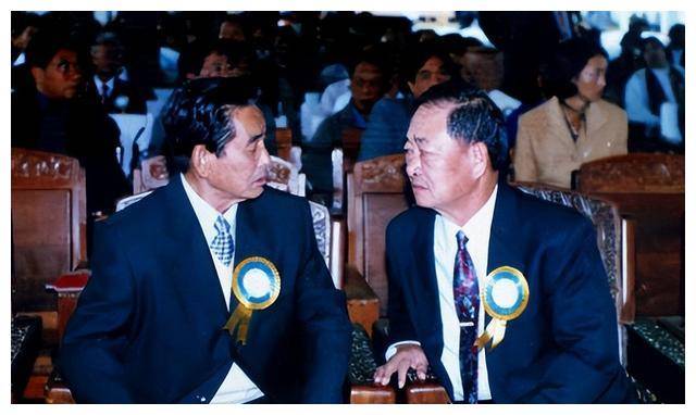 一直卧底老田是关健.谭晓林想做大生意被查获190公斤毒.查获11.