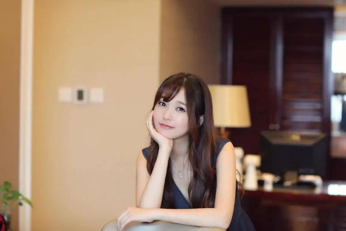 戏外是情侣戏内演母子金沙能接受这种角色互换吗