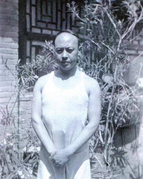 李苦禅:婚后六年妻子出轨,儿子被情敌所害,43岁再婚