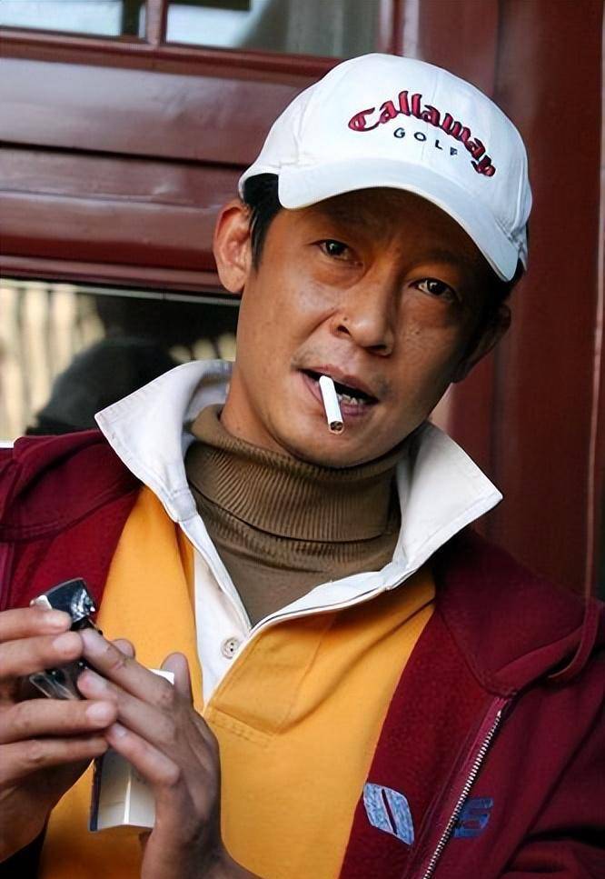 曾与潘长江搭戏,选择名嘴后闪离,二婚被富豪宠成少女_原华_沙桐_电视