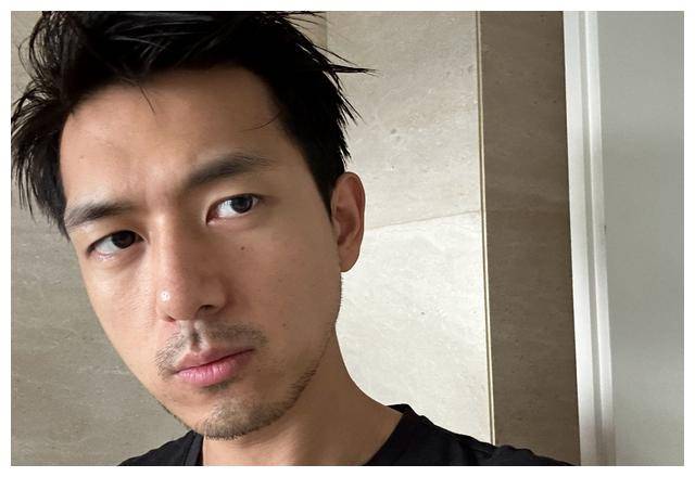 杨天真力荐:李现拥有颜值身材男一号般完美!_网友_五官_明星