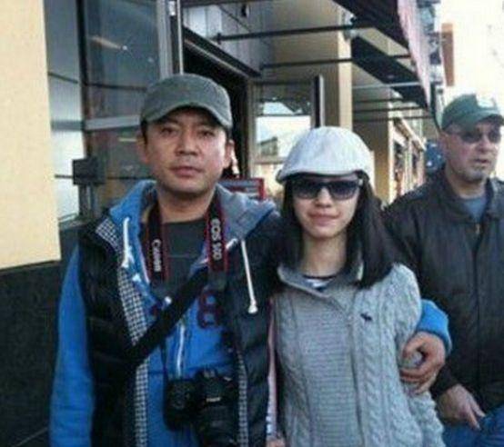 看完李幼斌的妻子,再看何政军的妻子,网友:赵政委真是捡了个宝_范雨