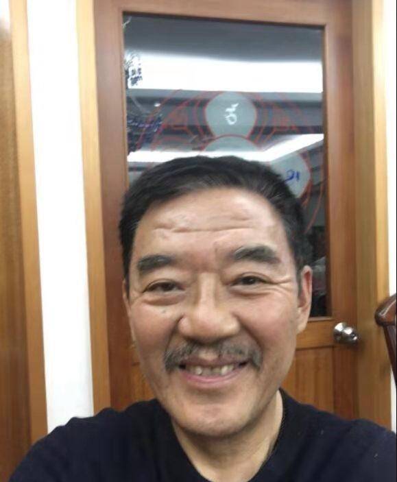 李立群讲述真实的中国内功:在师父去世之后,不允许任何人触碰他_武术