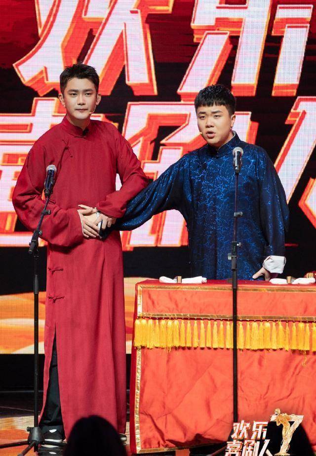 提到舞台危机感,网友:怪不得要带师弟登台_朱鹤_周九良_孟鹤堂