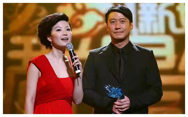 名嘴陈蓉,不仅风光不当主持人,更在海归老公身旁幸福满满!