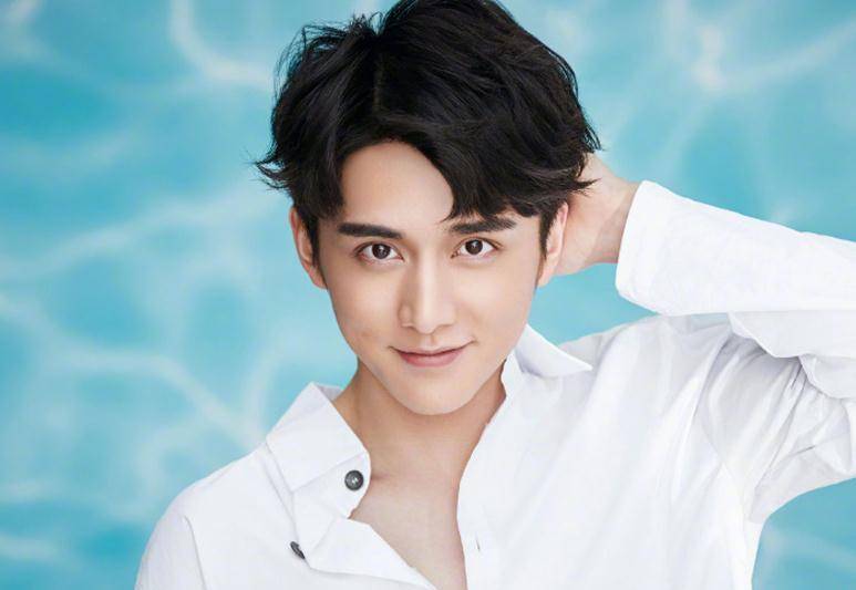 从小自卑的张新成,艺考5家院校专业第1名,说服谭松韵出演李尖尖_观众