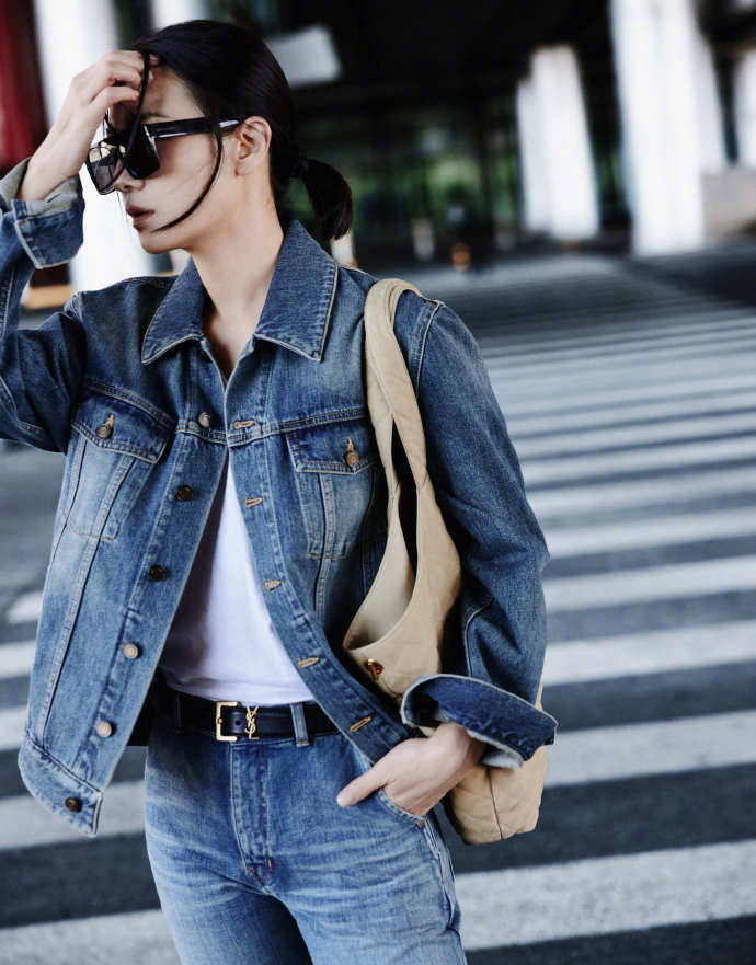 原创性感女神宋佳怎么了上围缩水胸前平平年纪越大越阳刚