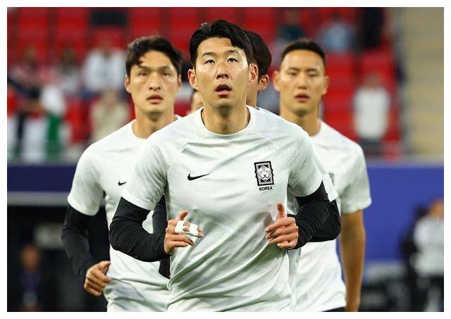 李刚缺礼 透视韩国队的礼仪教育问题,震惊全球舆论界_球员_足球