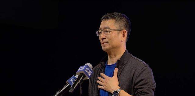 原创白岩松没有高考你拼得过富二代