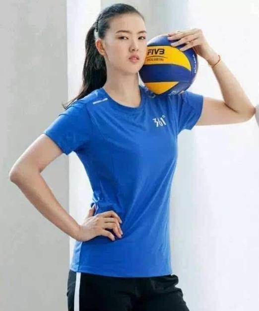 当年身为沙排选手的张常宁,如今为何改打室内排球?