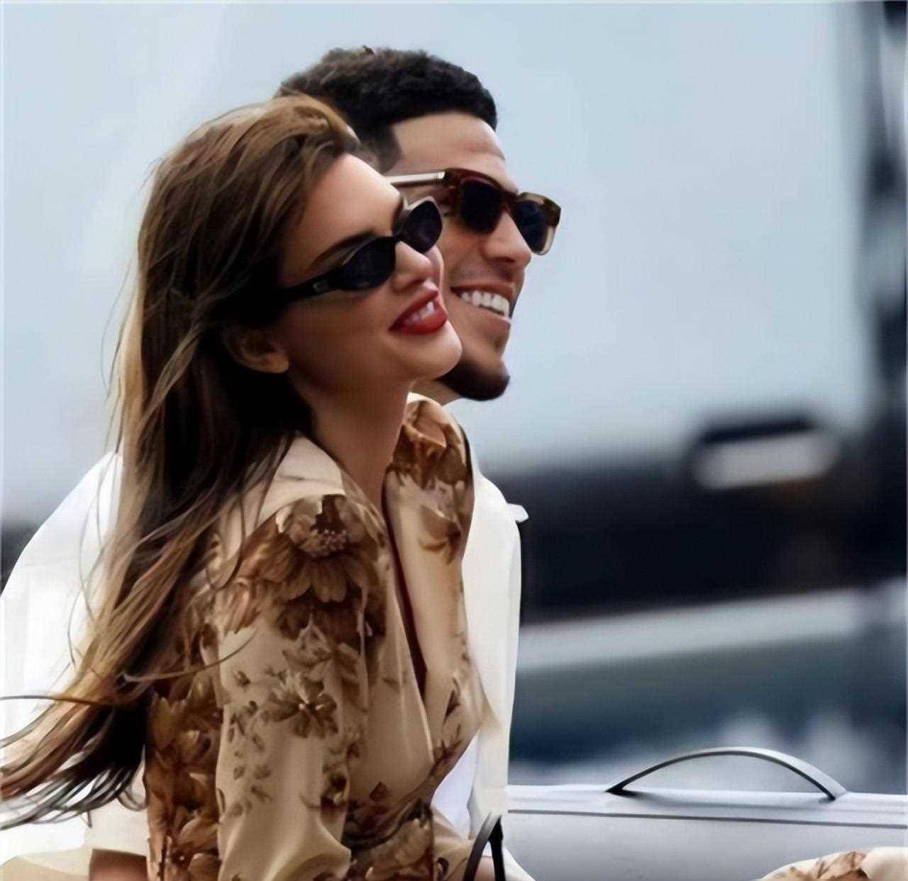 世界级名模,3年和4名nba球员谈恋爱,国外前总统外孙为之着_达尔·詹娜