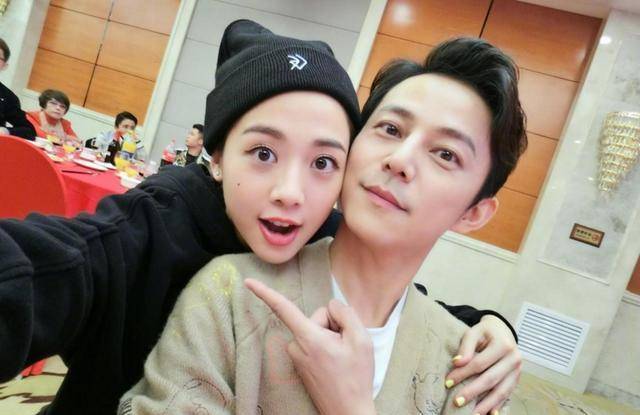 如今鬼鬼的发展越来越好,无论是在影视方面还是在综艺方面,这一切都是