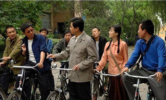 同一张脸,演完《莲花楼》又演《南来北往》,她