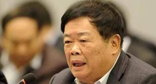 原创曹德旺回乡捐钱对仇人说谢谢你当年那一拳不然我现在跟你一样