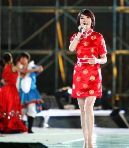 凤凰传奇玲花:曾毅不是我老公,没有他我还只是个电器推销员