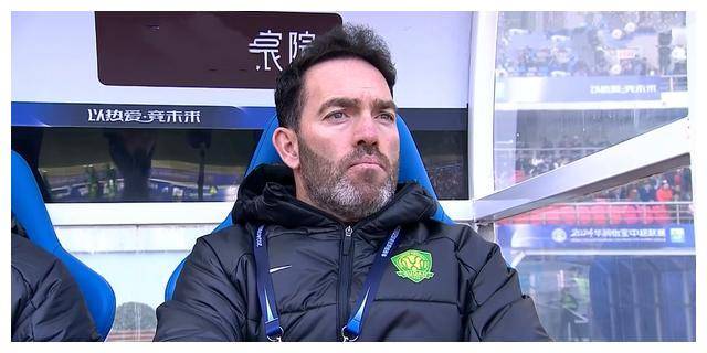 阿德本罗造点,张玉宁百场进球,侯森神扑,国安客场3分!_比赛_进攻_胜利