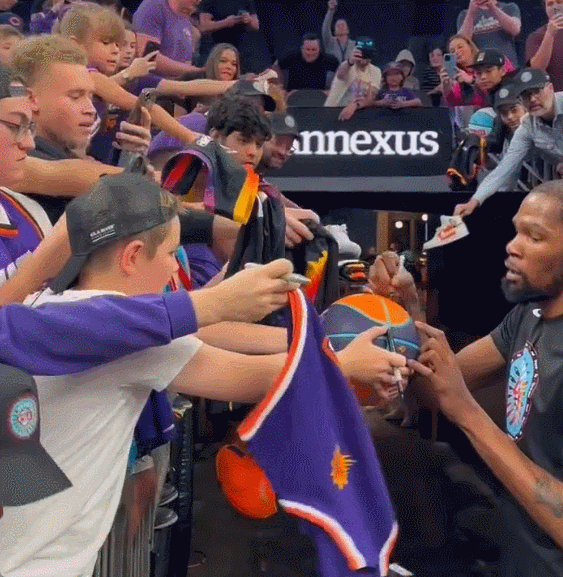 弩机暴走难救杜兰特 三巨头伤缺低迷 太阳6战4败跌出前6_亚历山大