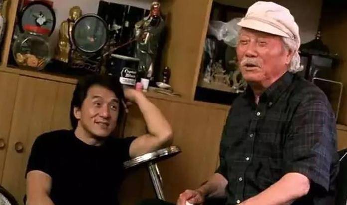 9年前成龙和亲哥在安徽相认,对方一贫如洗,他有没有帮助哥哥们_房道龙