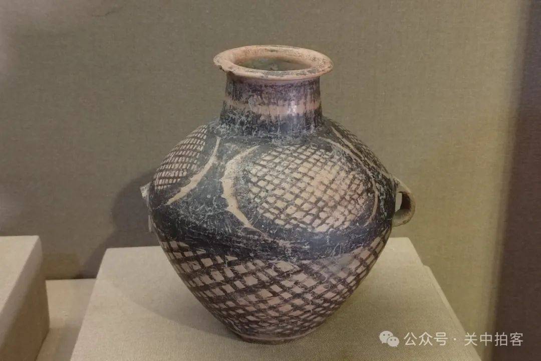陇州访古:参观陇县博物馆历史文物陈列展_时期_仰韶文化_遗址