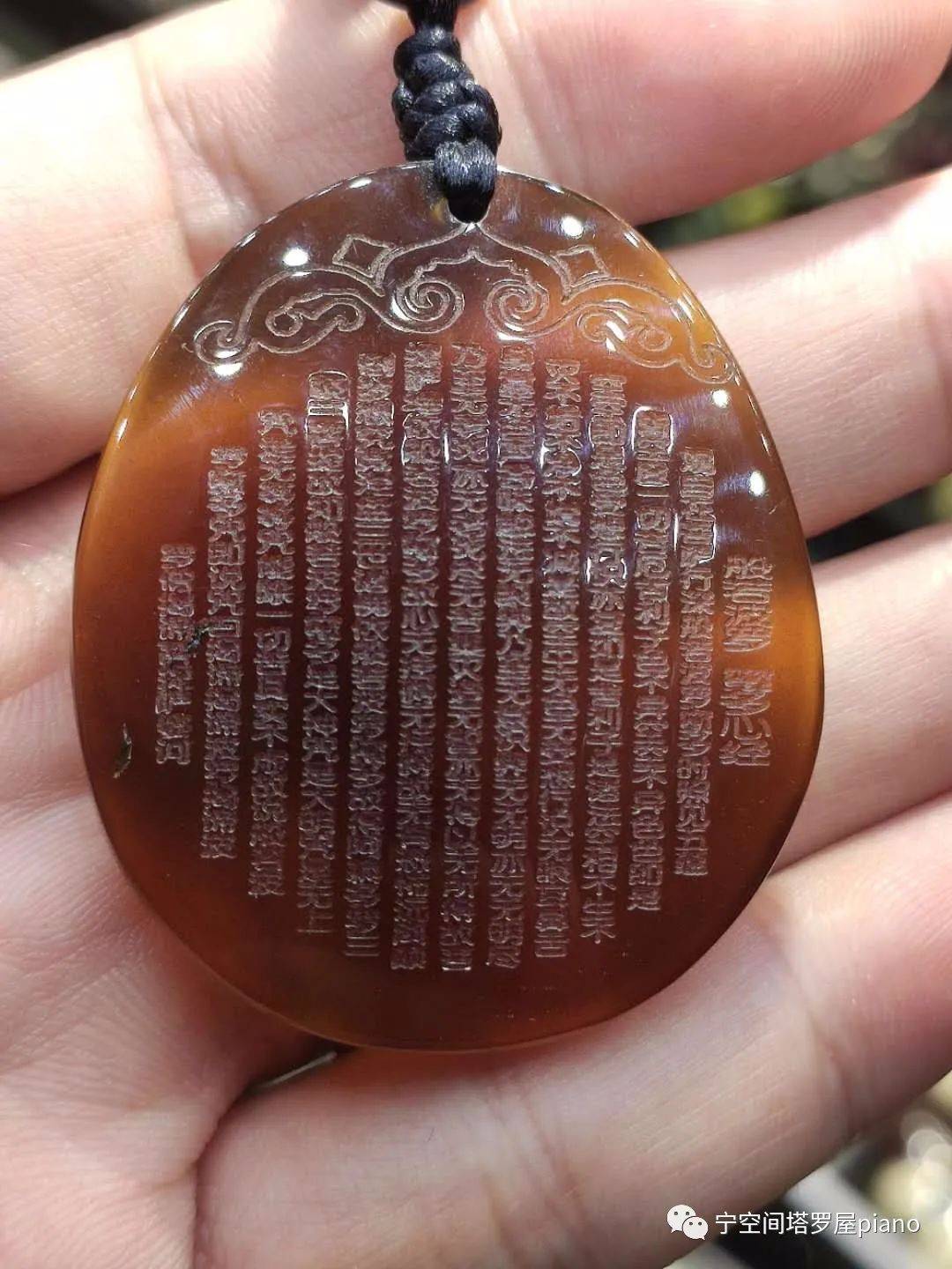 爱情方面:本周继续受到水星进入双鱼座的影响,你发觉没有纯粹的爱情.