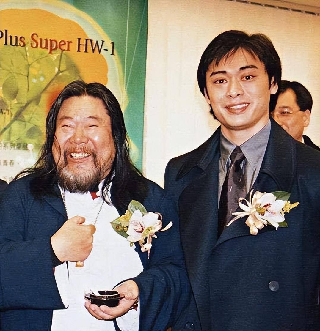 不为人熟知的演员父子,王宏是父亲王永泉的骄傲,吴刚儿子捧不红