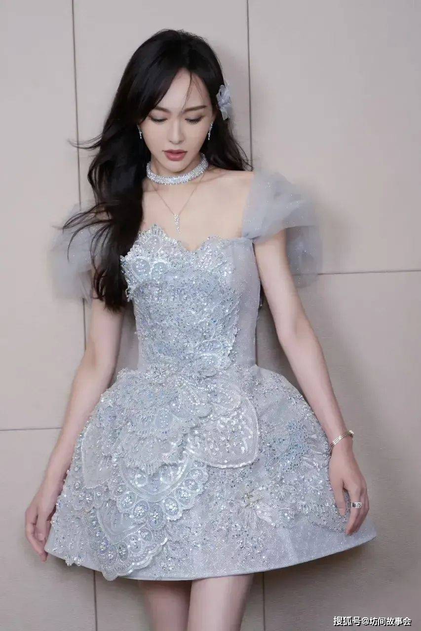 原创展现清纯魅力女神风范十足明星美图之唐嫣