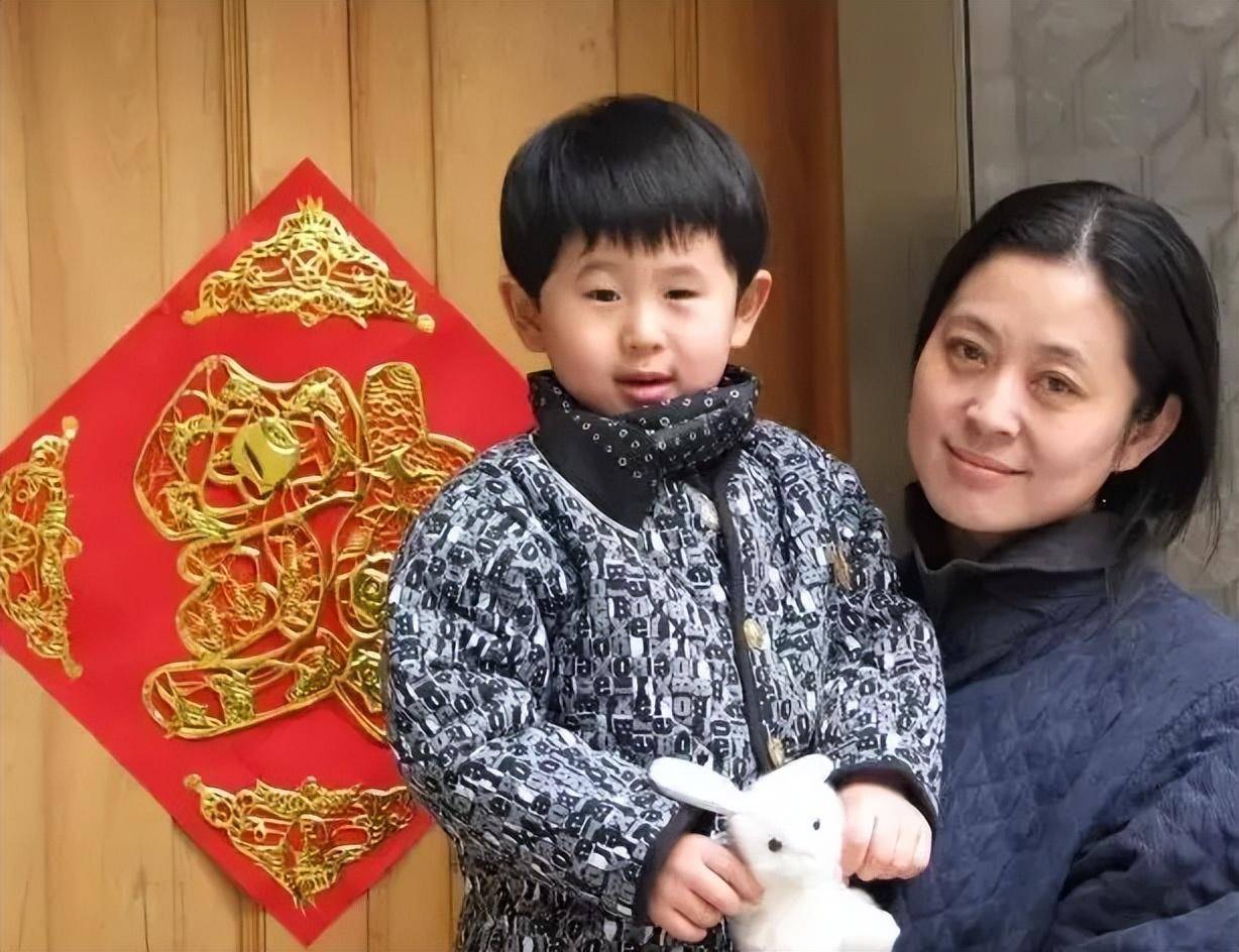 王文澜:与倪萍离婚,弃生病儿子,被骂18年,今70岁无人养老_陈凯歌_感情