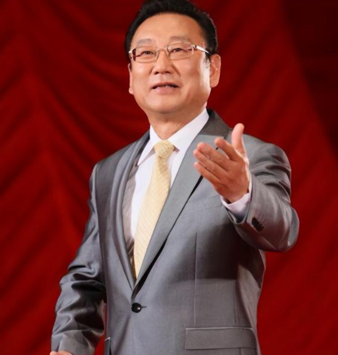 听到陈宝国对"西北锤王"王雷的评价后,濮存昕说的话全都应验了