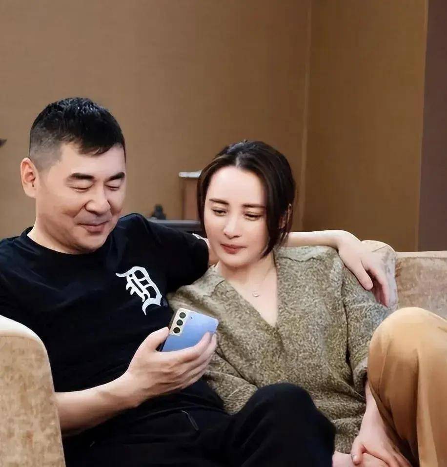 别再装了,陈建斌只是她的"接盘侠"_蒋勤勤_张孝正_争议