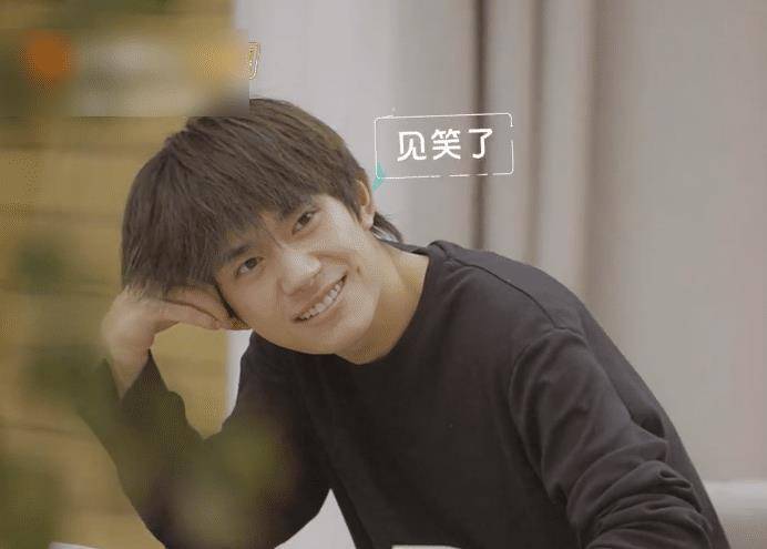 原创易烊千玺是吃货在节目上很能吃何炅打趣改成易饿千玺