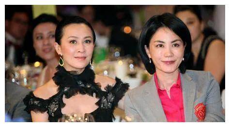 王菲刘嘉玲聚会豪宅对决灵动的少女vs犀利的大妈