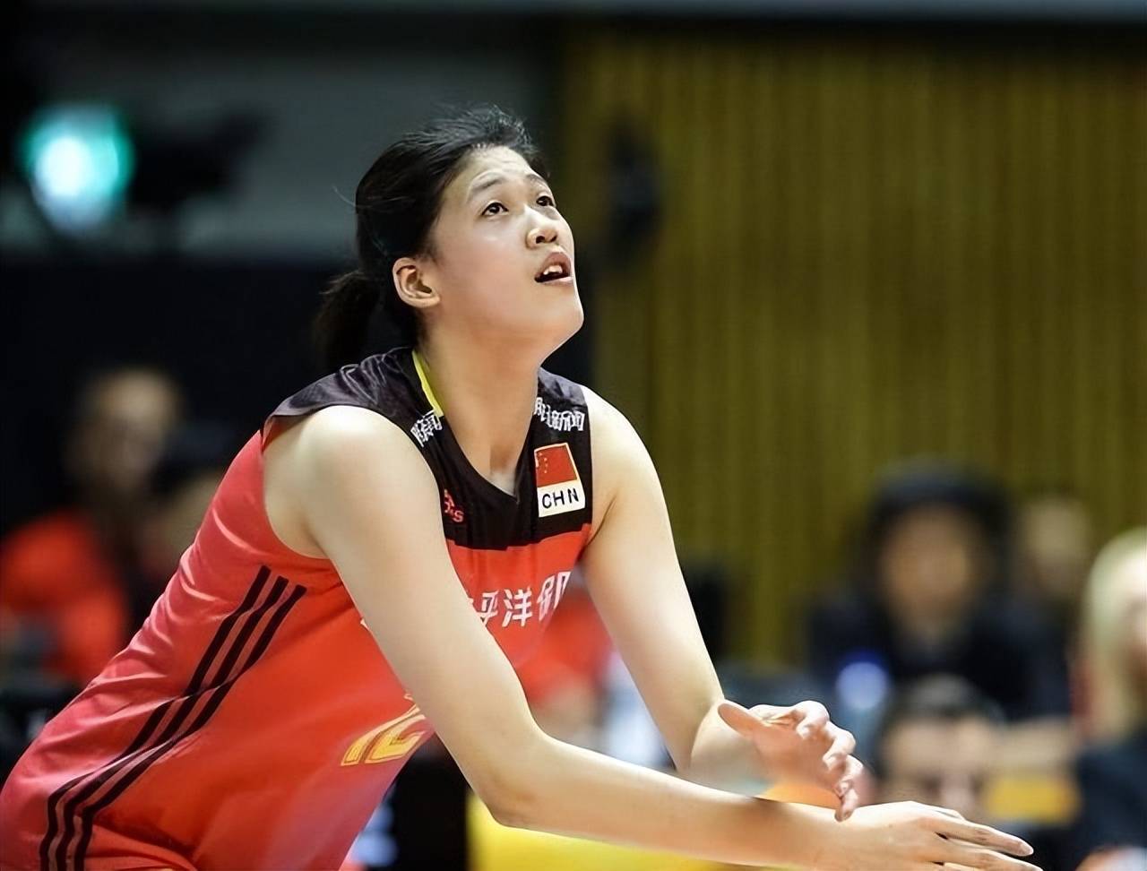 张常宁接受媒体采访时发声:进攻已经慢慢能踩上节奏发上力_中国女排