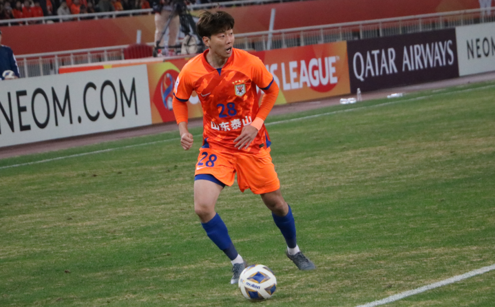 原创郑铮接班人自带领袖气场他会是山东05梯队第一个冲出球员吗